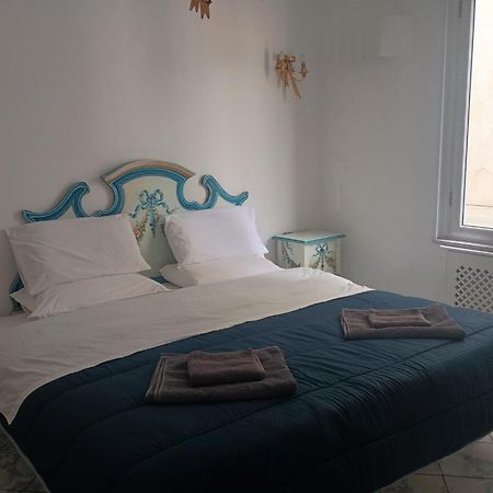 La Casa Di Rosa Apartment Sorrento Bagian luar foto