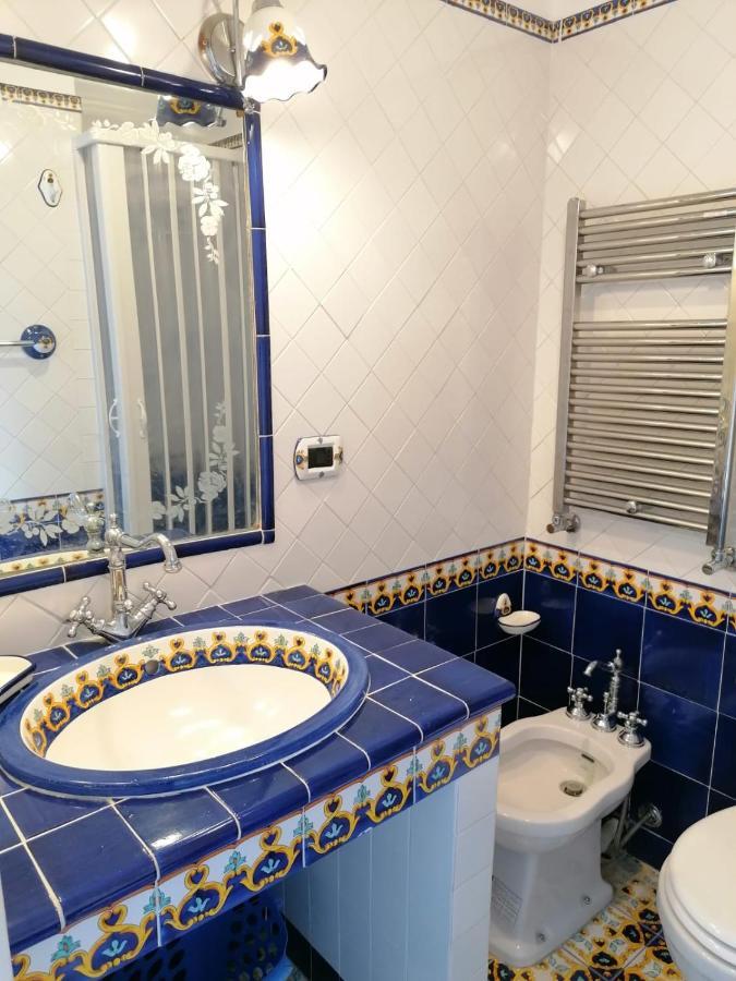 La Casa Di Rosa Apartment Sorrento Bagian luar foto