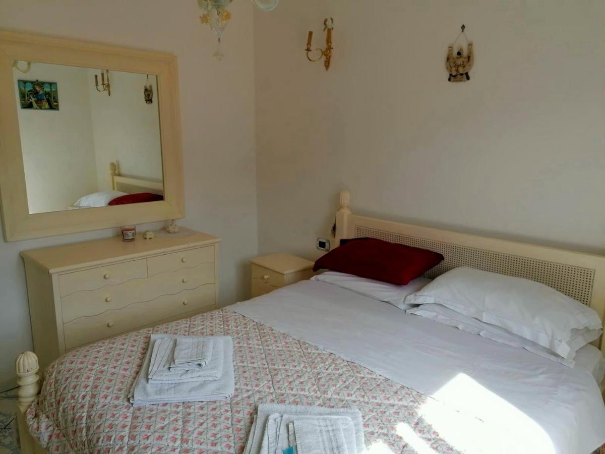 La Casa Di Rosa Apartment Sorrento Bagian luar foto