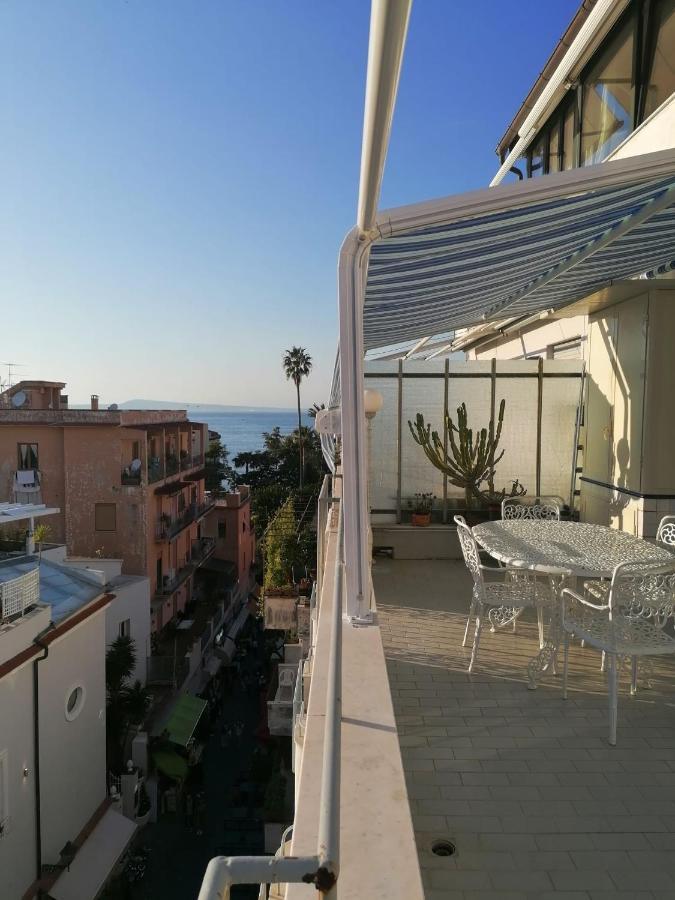 La Casa Di Rosa Apartment Sorrento Bagian luar foto