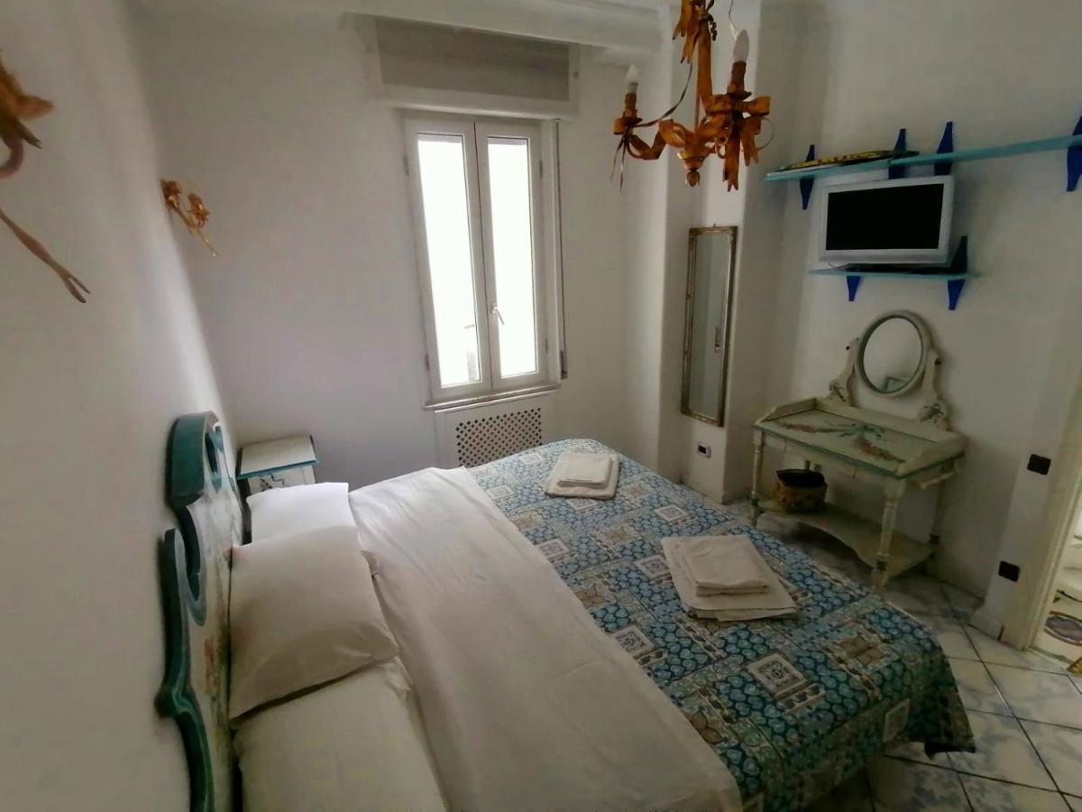 La Casa Di Rosa Apartment Sorrento Bagian luar foto