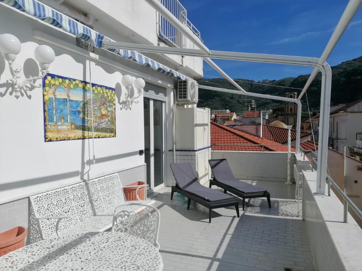 La Casa Di Rosa Apartment Sorrento Bagian luar foto