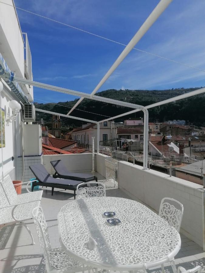 La Casa Di Rosa Apartment Sorrento Bagian luar foto