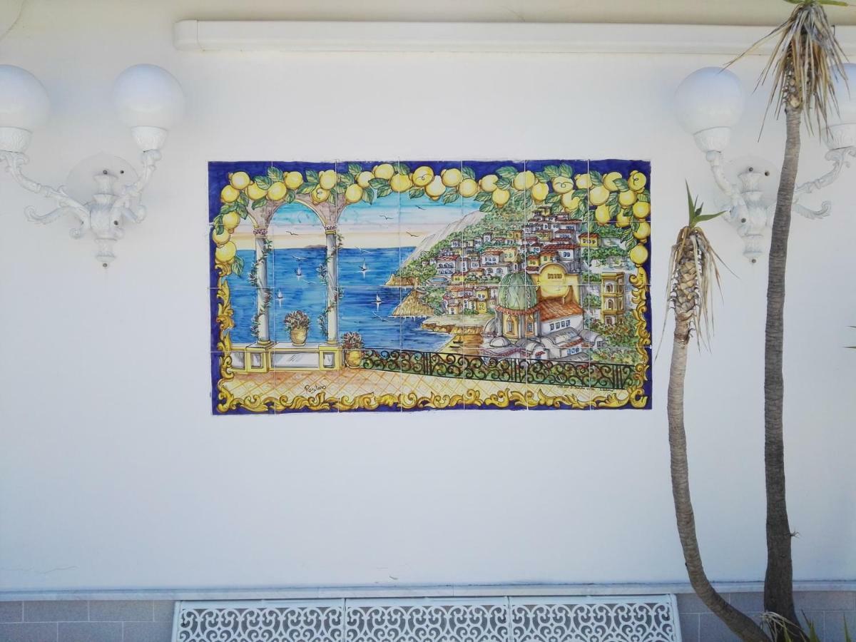 La Casa Di Rosa Apartment Sorrento Bagian luar foto