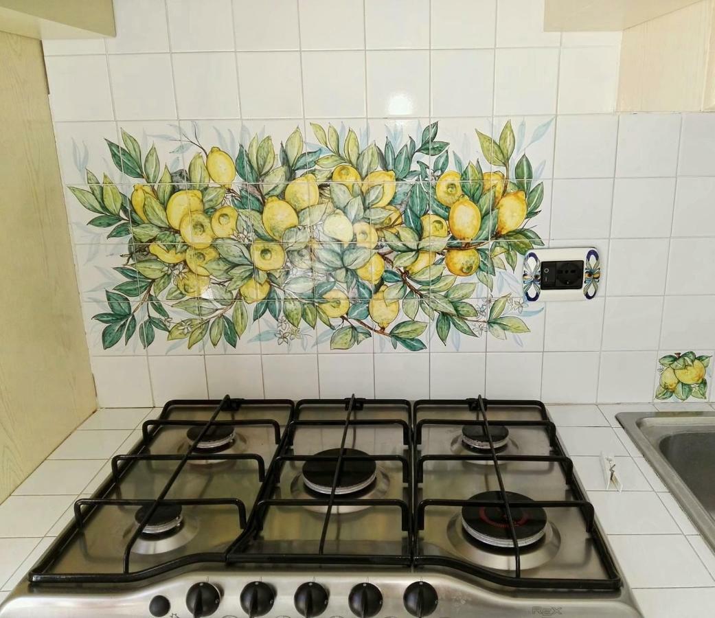 La Casa Di Rosa Apartment Sorrento Bagian luar foto